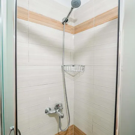 Rei Appartement *